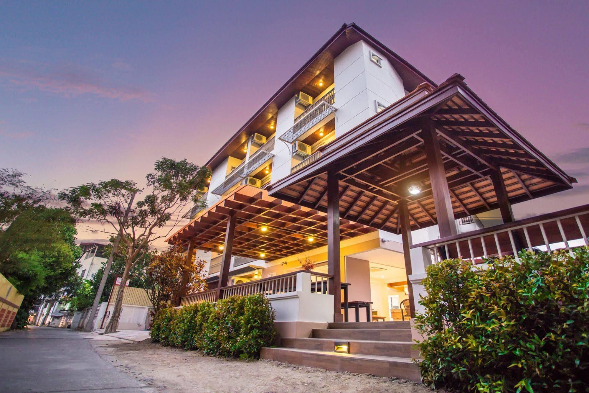 Rendezvous Classic House Chiang Mai Exterior photo